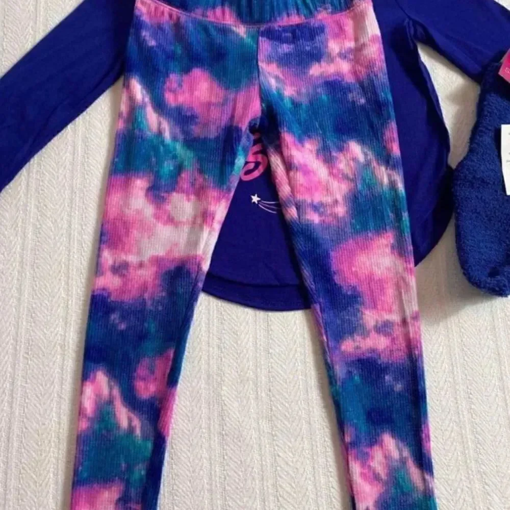 SO Girls 3-Piece Tunic and Thermal Leggings Pajama Set with Socks